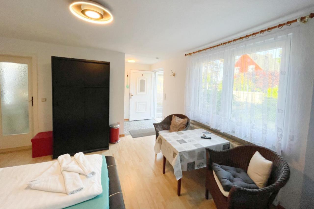 Bungalow Bergstrasse 3 Ferienwohnung 2 Kölpinsee Exteriör bild